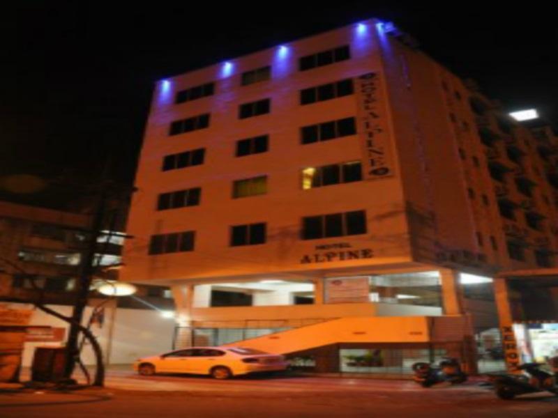 Hotel Alpine Pune Luaran gambar