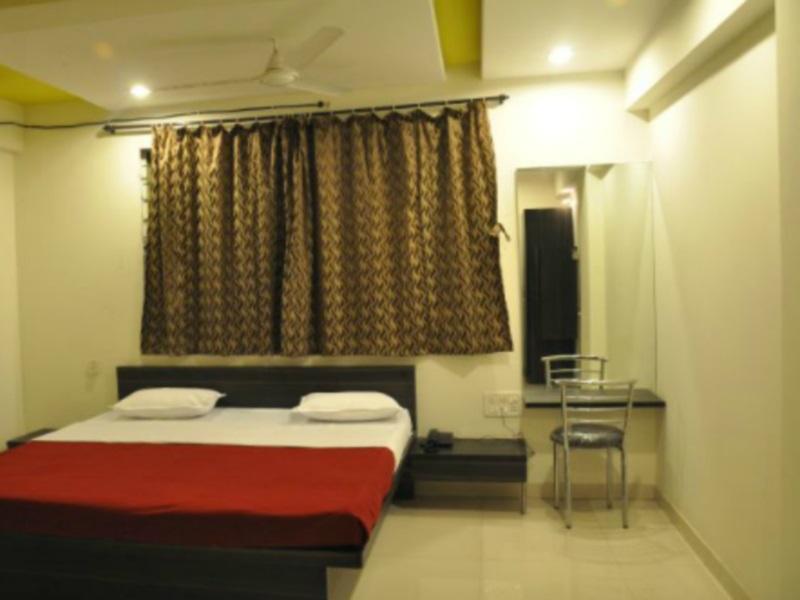 Hotel Alpine Pune Luaran gambar